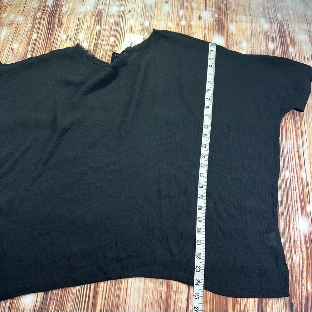 NWT Nomad Elegant Black Blouse Tunic Top
Size Small/Medium - Picture 7 of 11